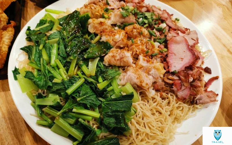 บะหมี่เกี๊ยวหมูแดง ประตูผี