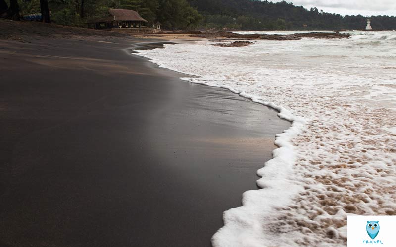 หาดทรายดำ จังหวัดพังงา