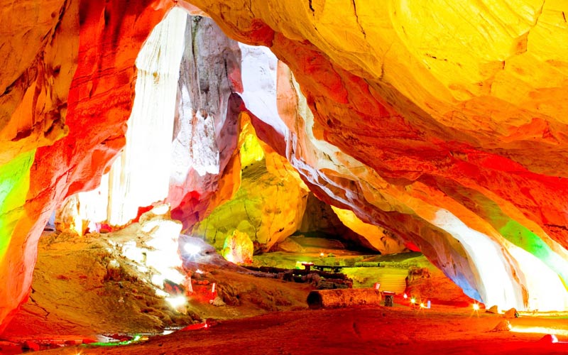 ถ้ำผานางคอย จังหวัดแพร่