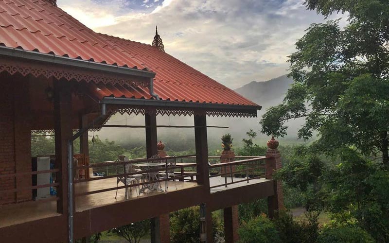 เรือนรับลมชมดอยโฮมสเตย์