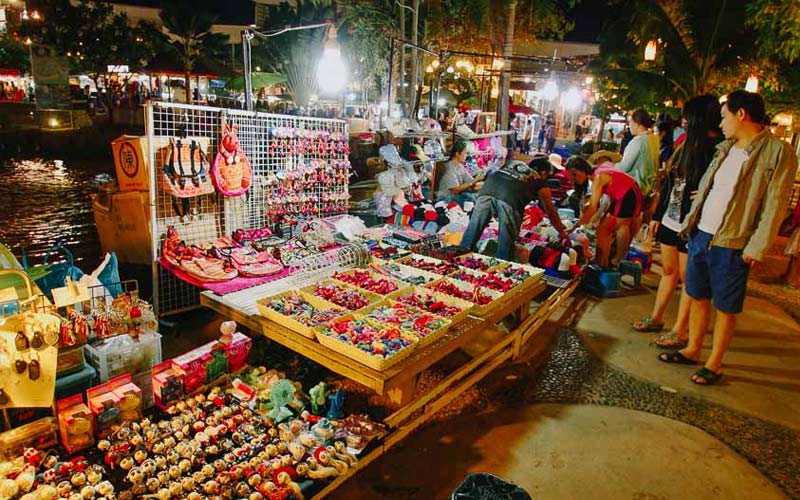 ตลาดต้นตาล จังหวัดขอนแก่น