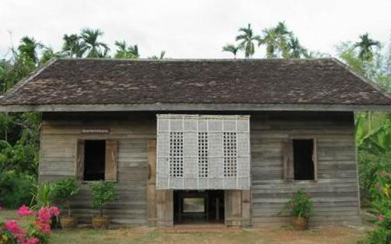 บ้านลุงโฮ จังหวัดนครพนม