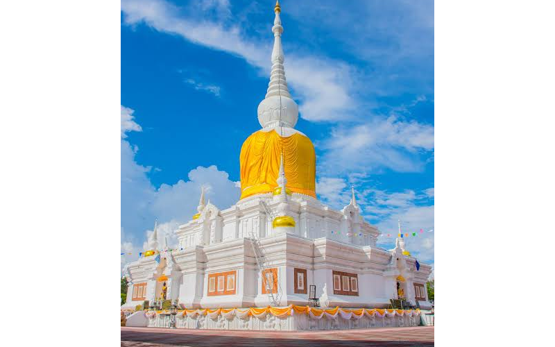 พระธาตุนาดูน จังหวัดมหาสารคาม